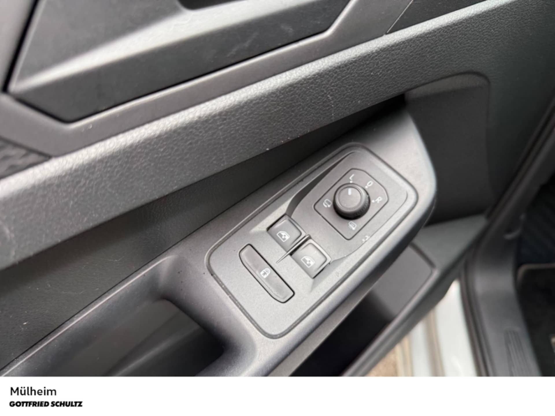 Volkswagen Caddy Basis-Modell