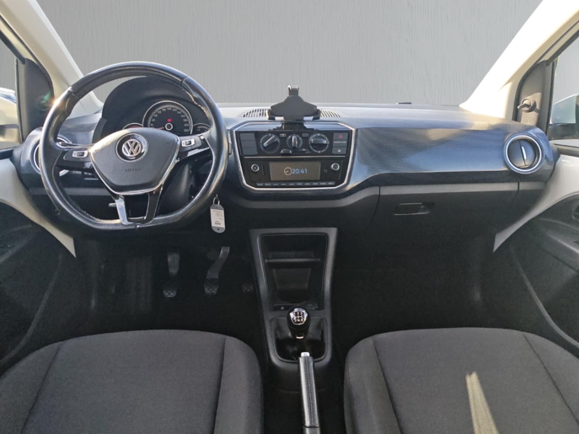 Volkswagen up! move up!