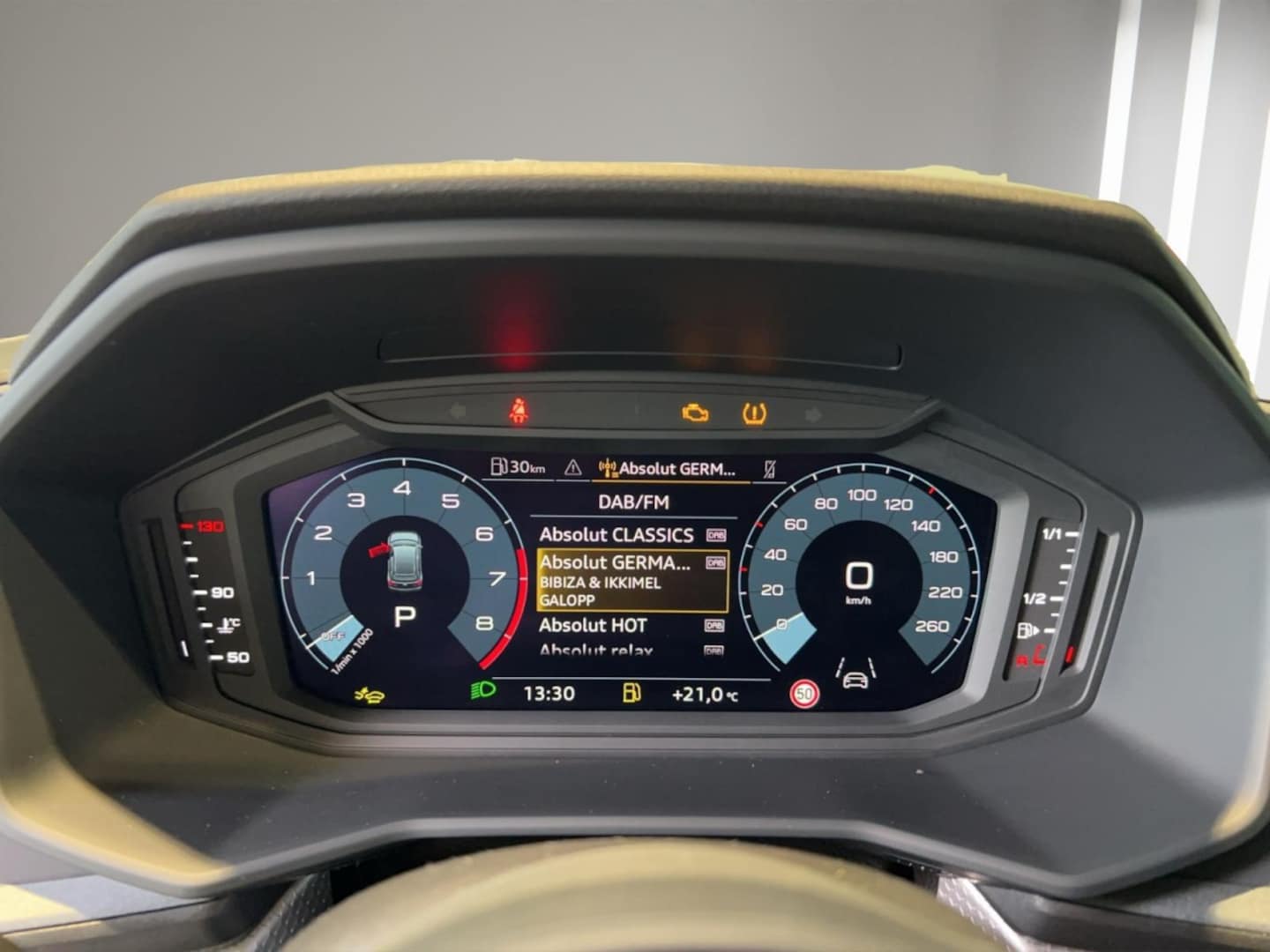 Bild über Audi A1 Sportback S line 25 TFSI S tronic - für weitere Informationen kontaktieren Sie den Audi Partner