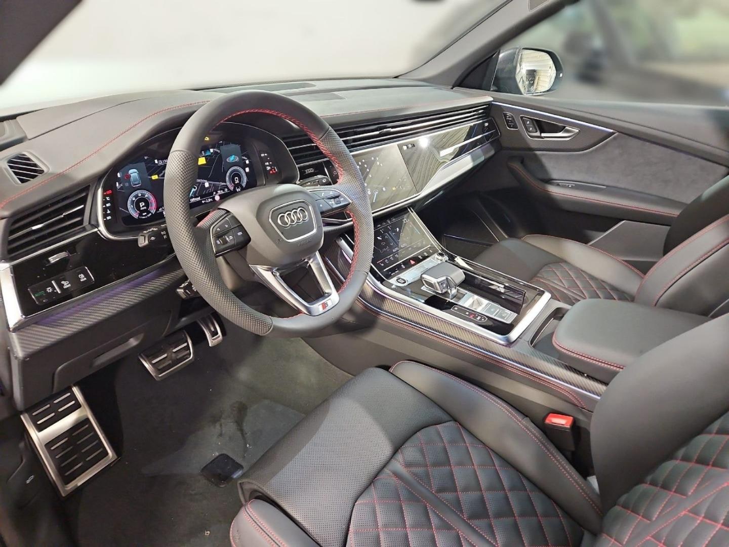 Bild über Audi Q8 SUV S line business TDI quattro 210 kW tiptronic - für weitere Informationen kontaktieren Sie den Audi Partner