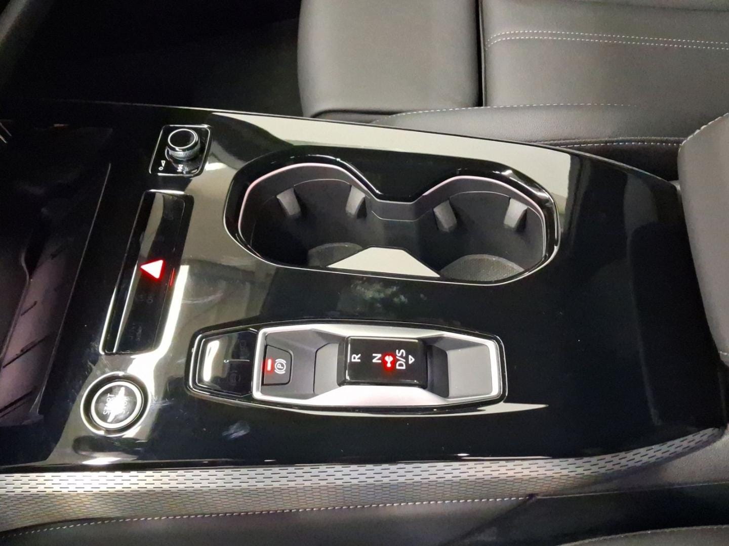 Bild über Audi A5 Limousine TFSI quattro 150 kW S tronic - für weitere Informationen kontaktieren Sie den Audi Partner