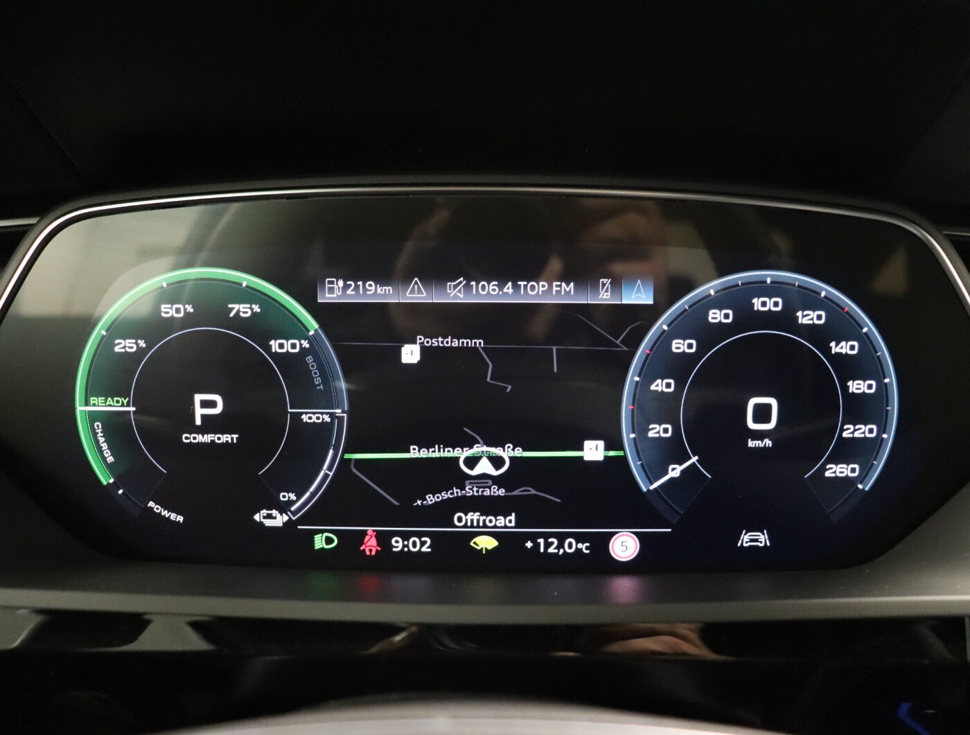 Image about Audi Q8 Sportback e-tron advanced 55 e-tron quattro