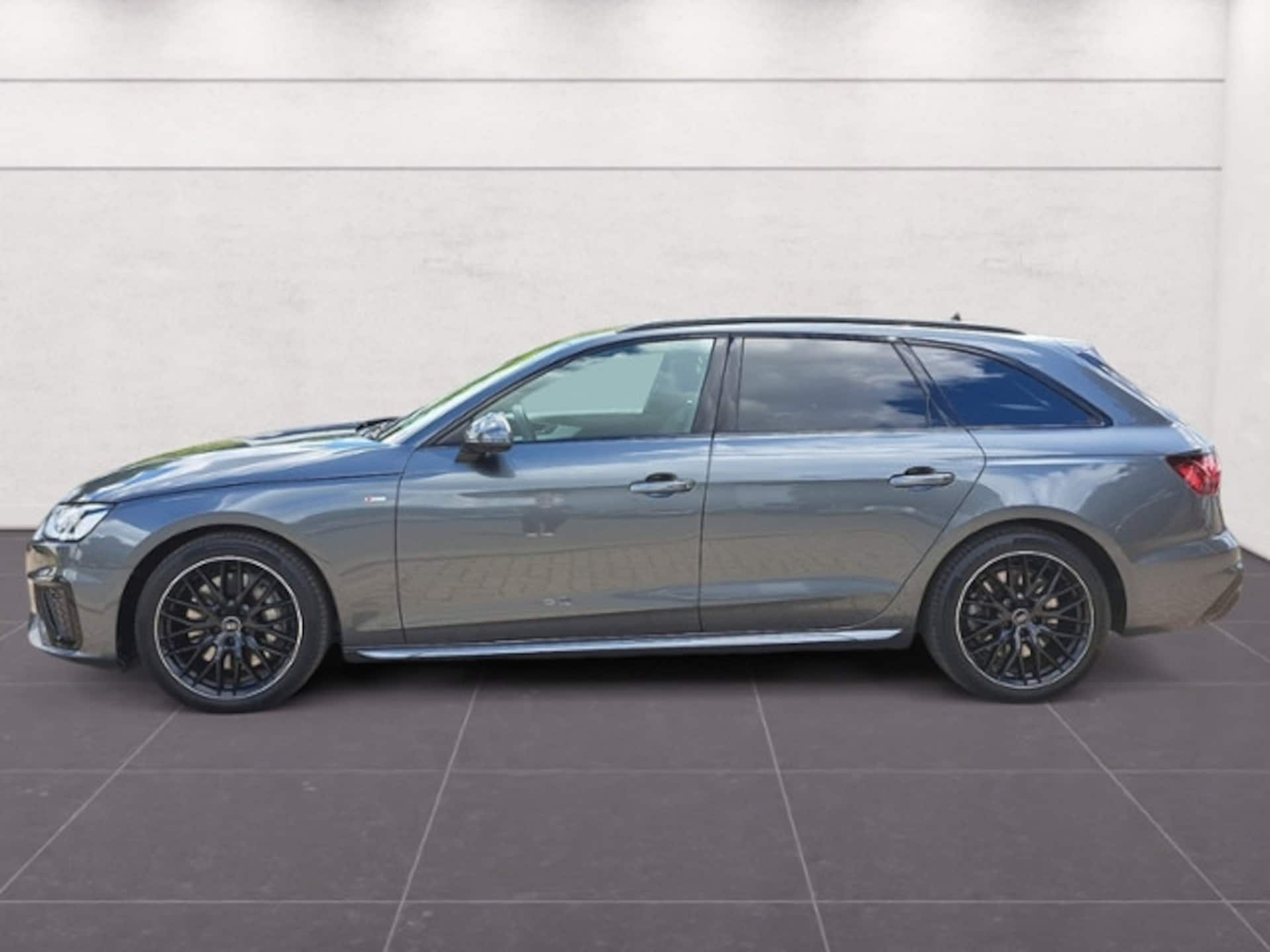 Audi A4 Avant S line