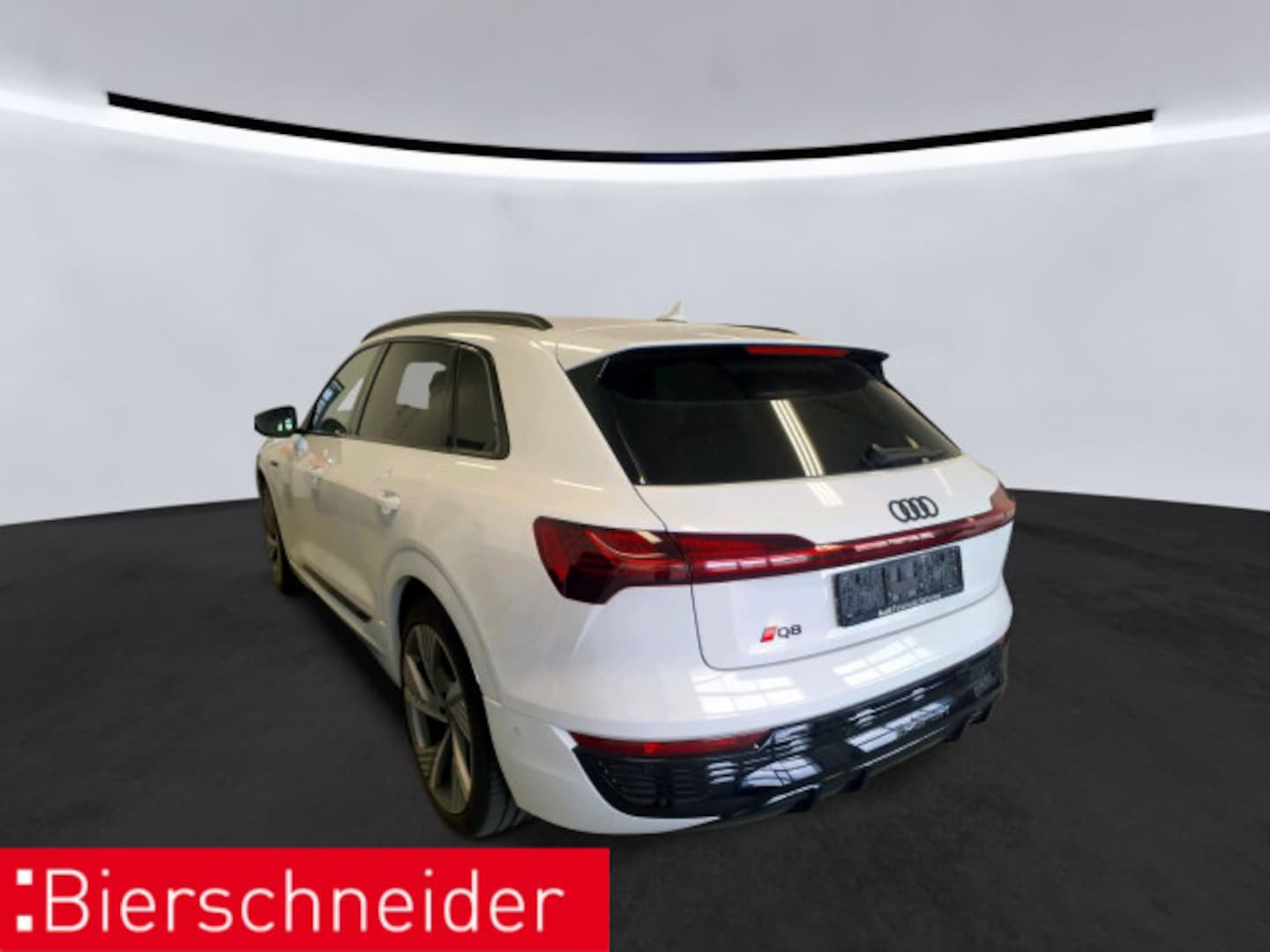 Bild über Audi Q8 e-tron S line 50 e-tron quattro - für weitere Informationen kontaktieren Sie den Audi Partner