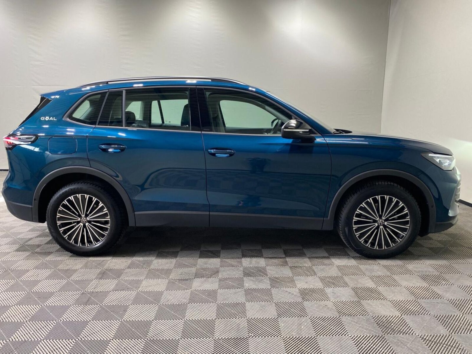 Volkswagen Tiguan – Bild 17