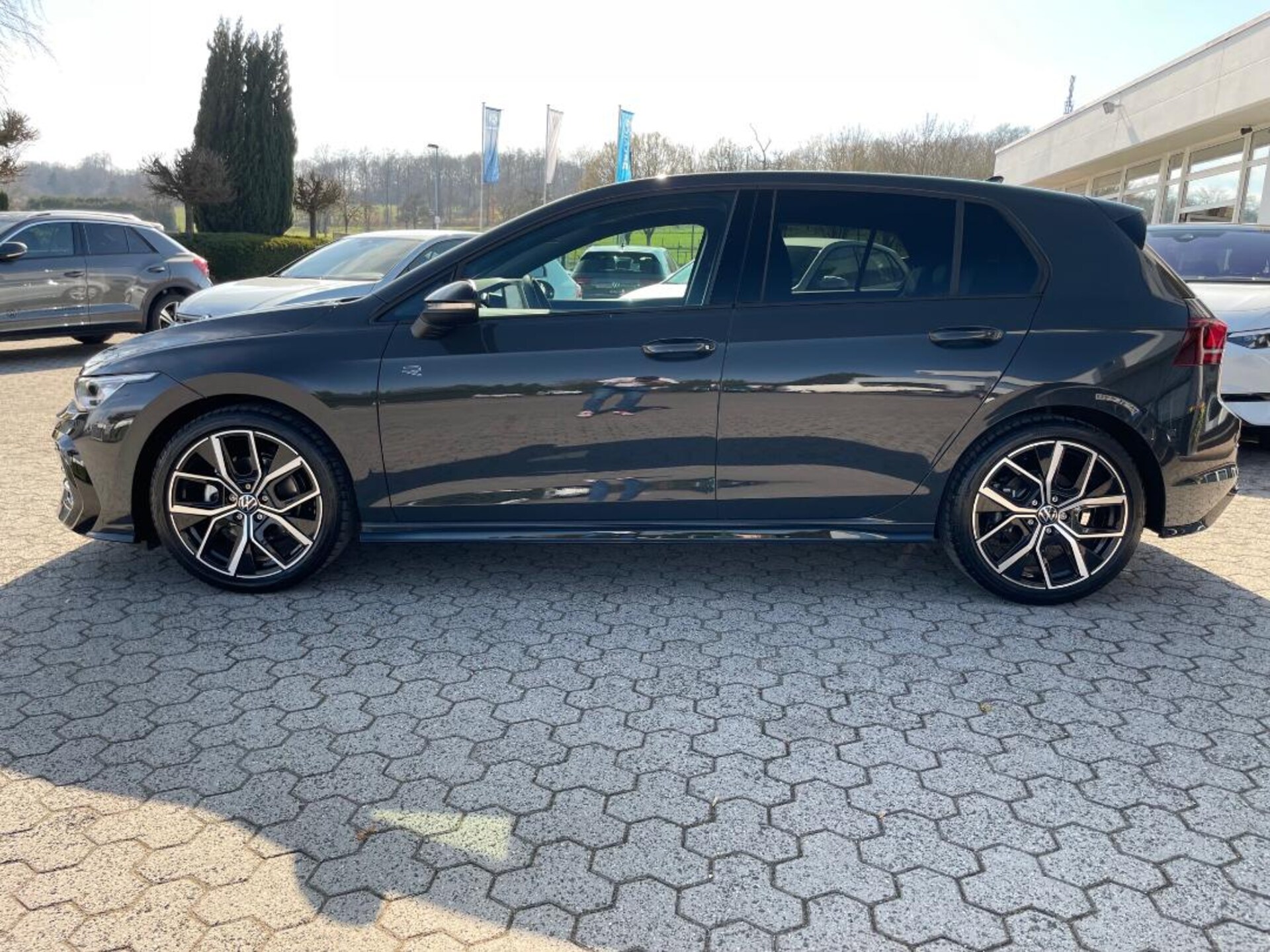 Volkswagen Golf R-Line