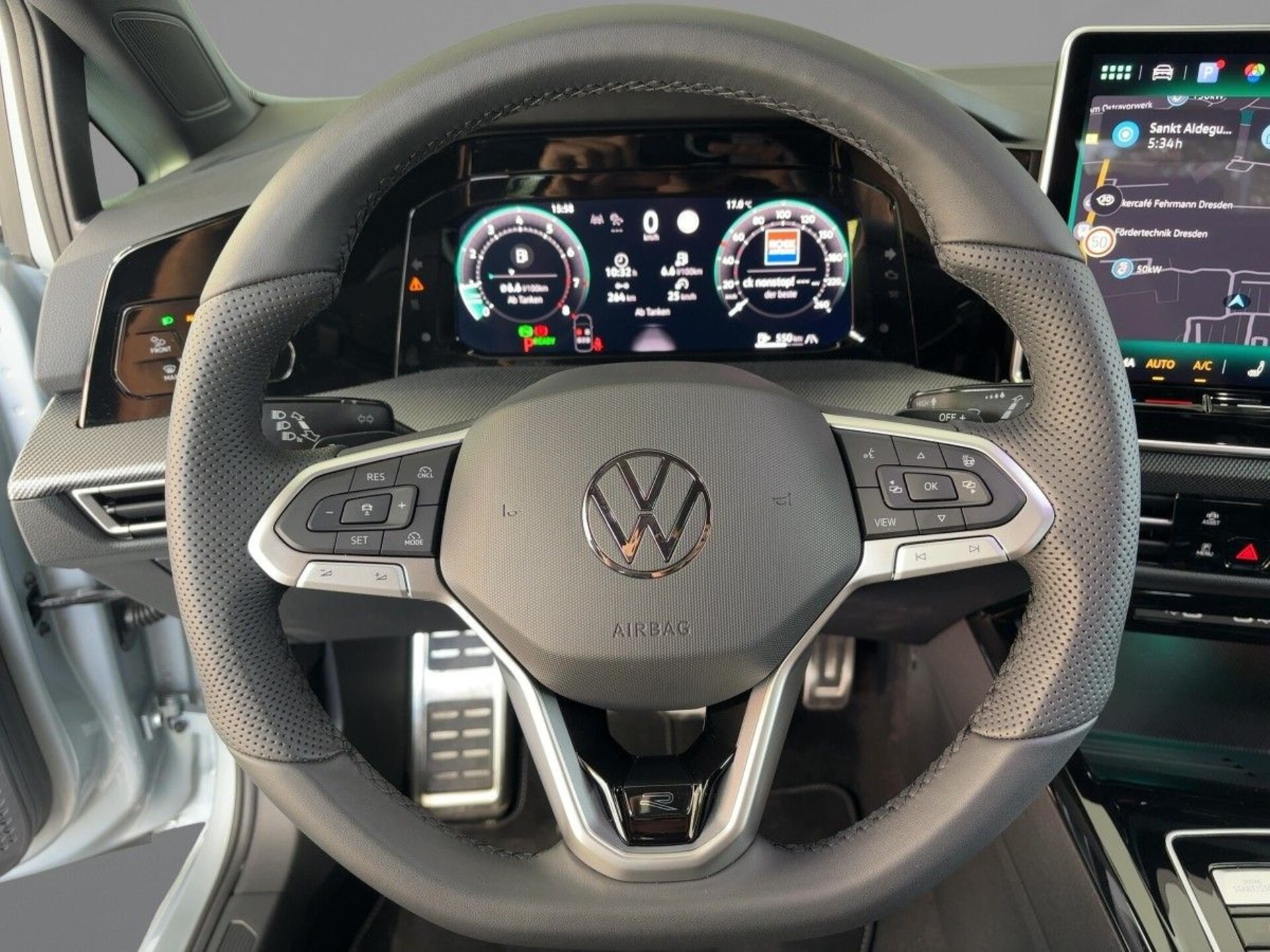 Volkswagen Golf Variant R-Line