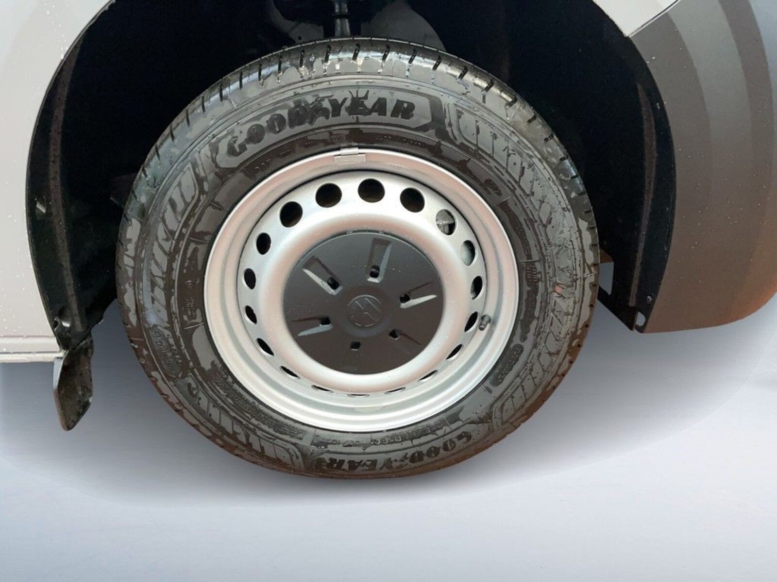 Volkswagen Transporter Kasten kurzer Radstand – Bild 16
