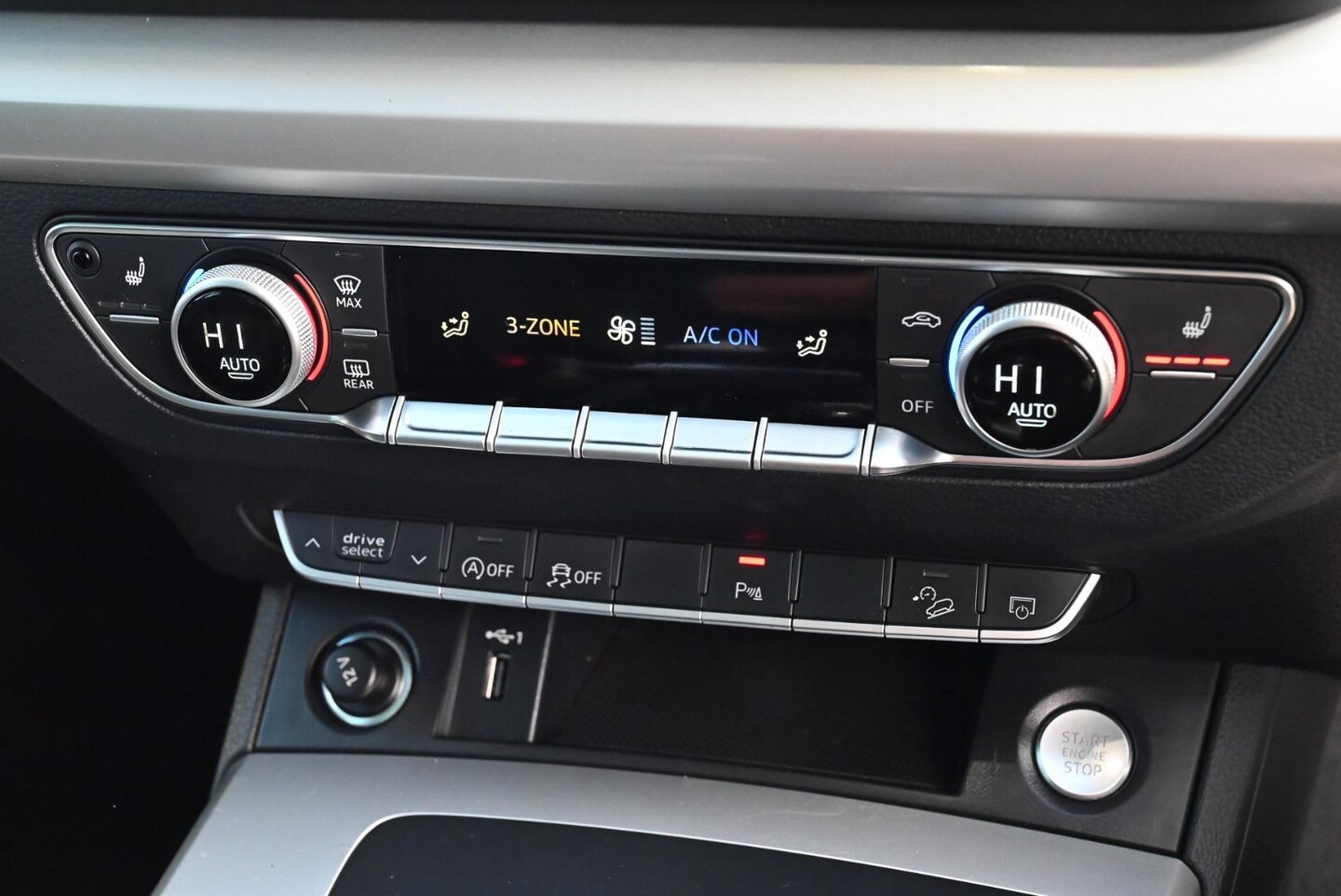 Image about Audi Q5 40 TDI quattro S tronic