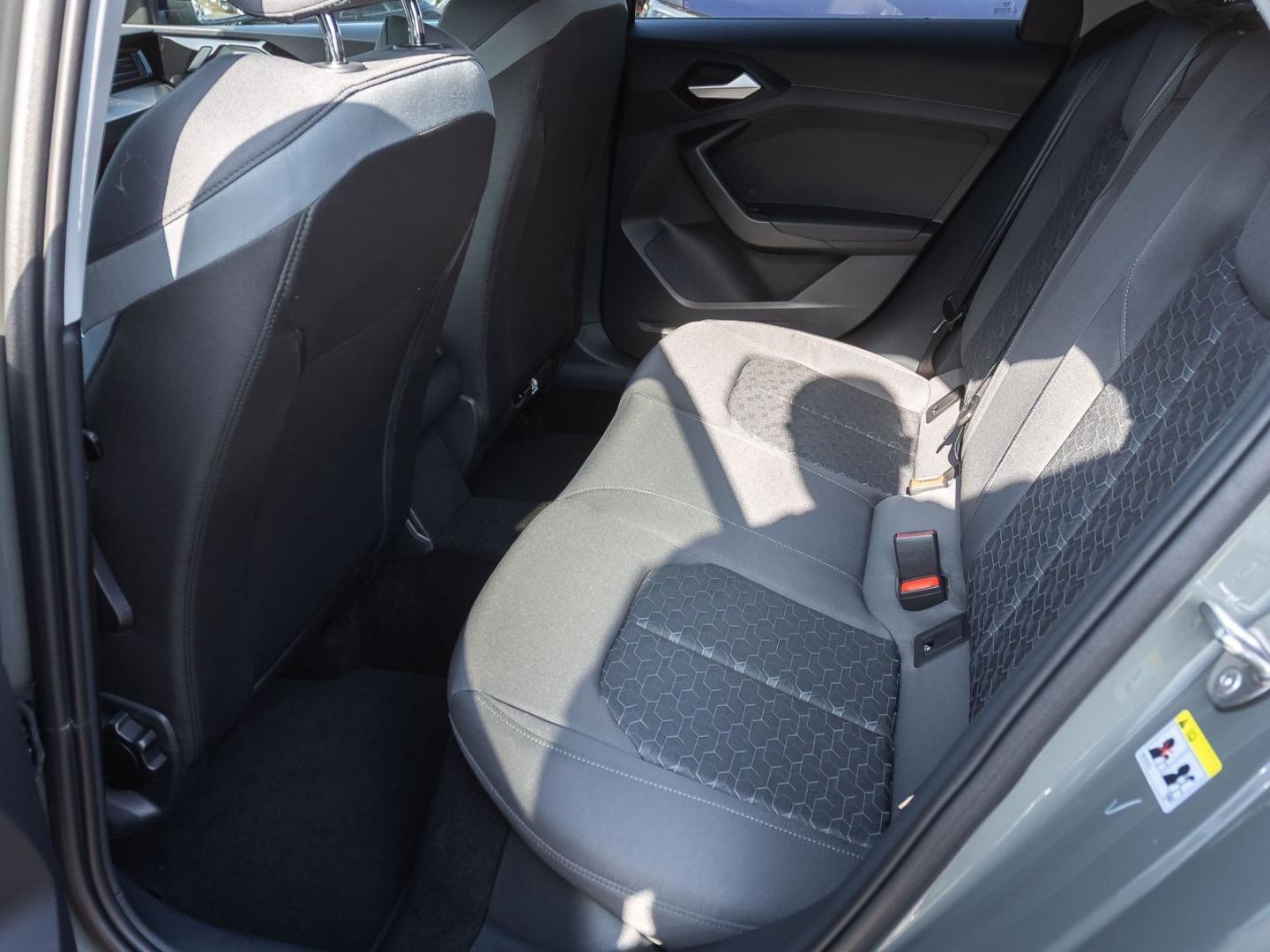 Bild über Audi A1 Sportback advanced 25 TFSI S tronic - für weitere Informationen kontaktieren Sie den Audi Partner