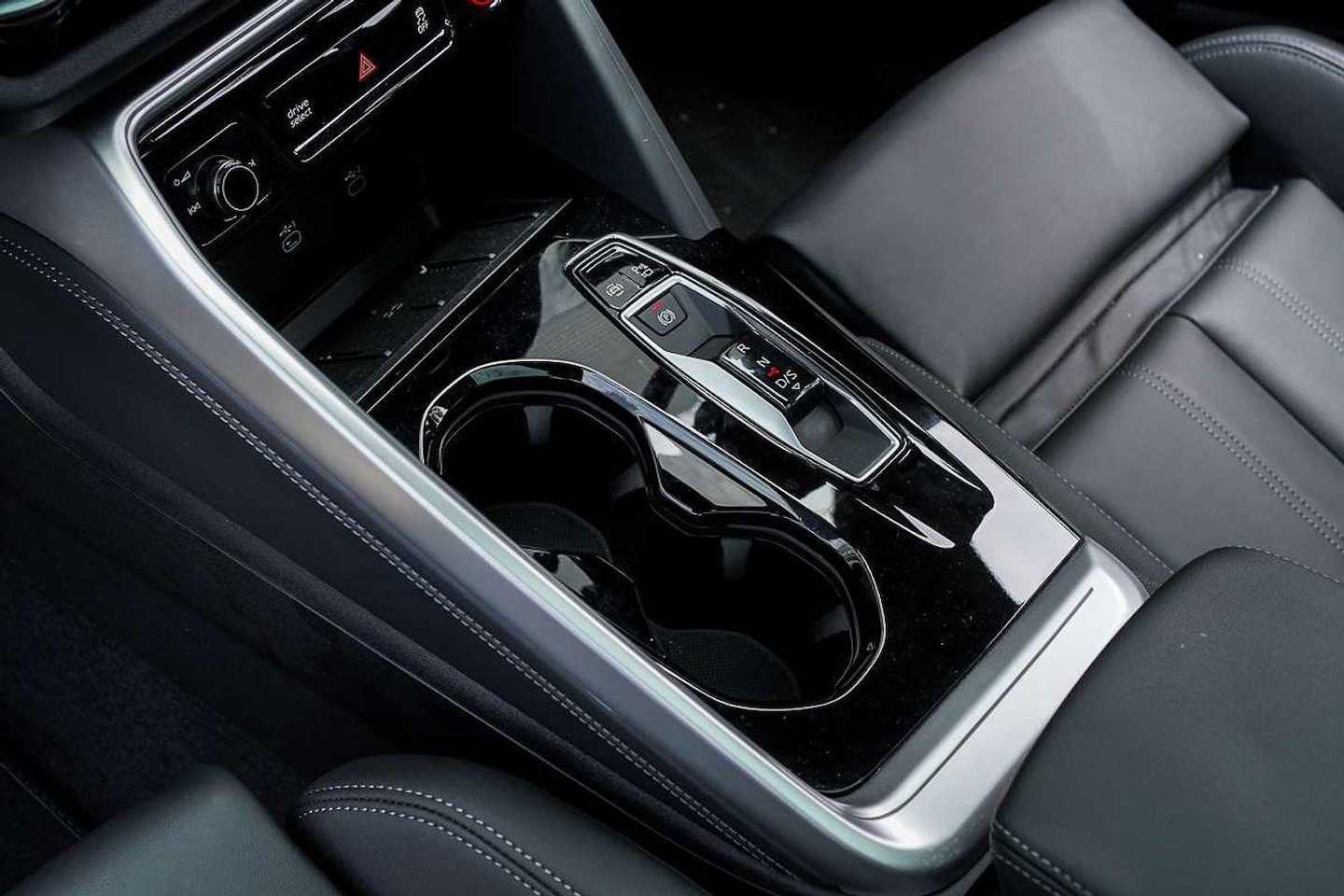 Image about Audi SQ5 SUV TFSI 270 kW edition one