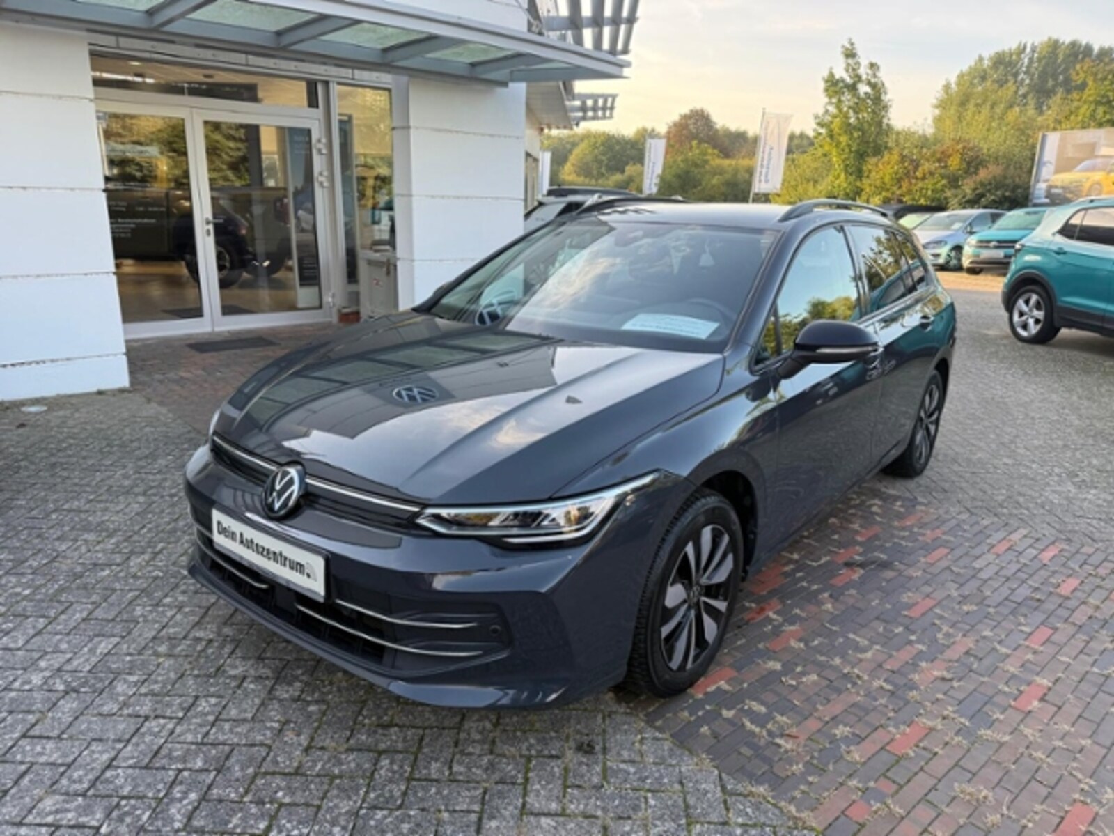 Volkswagen Golf Variant – Bild 3