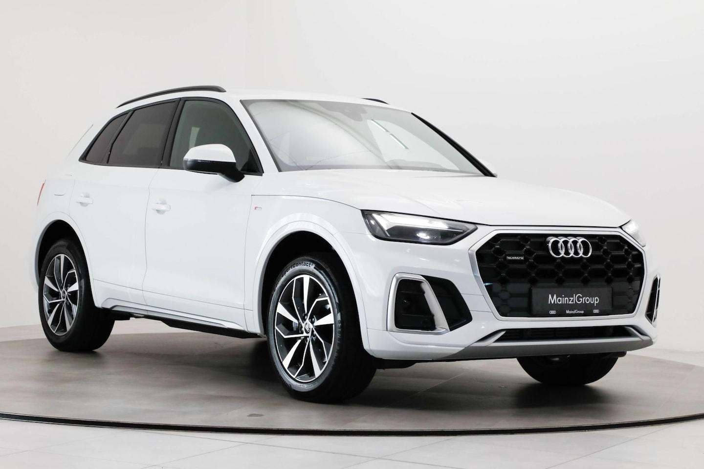 Bild über Audi Q5 40 TFSI quattro S tronic - für weitere Informationen kontaktieren Sie den Audi Partner