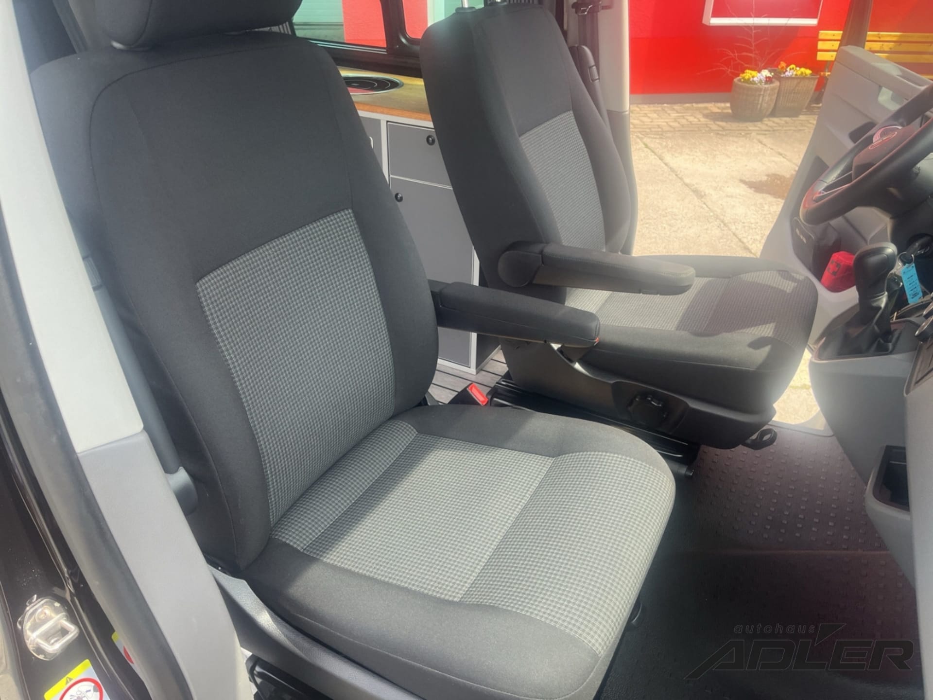 Volkswagen T6.1 Transporter Kasten kurzer Radstand