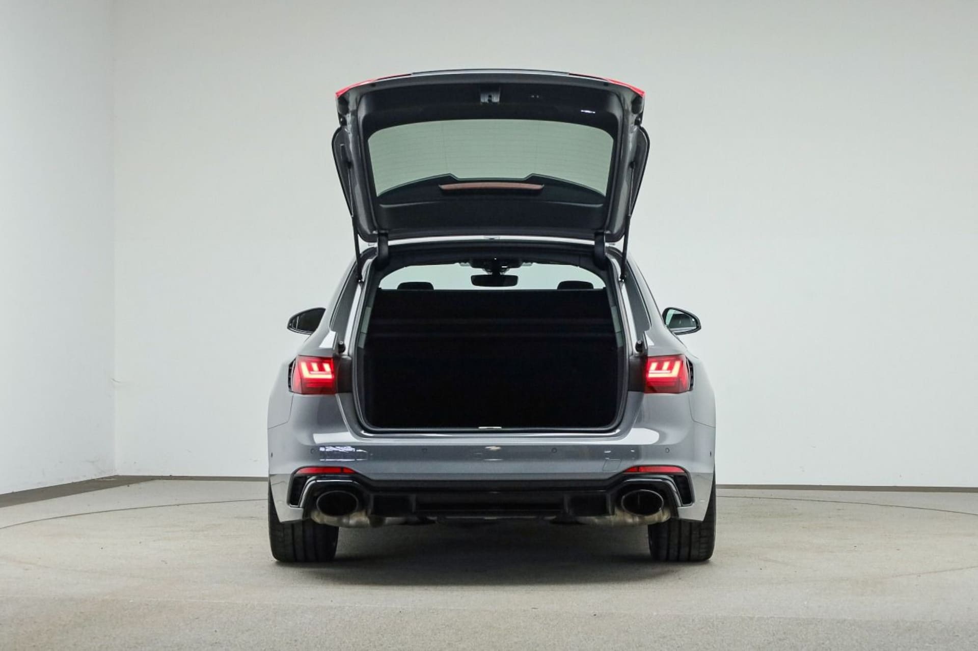 Audi RS 4 Avant