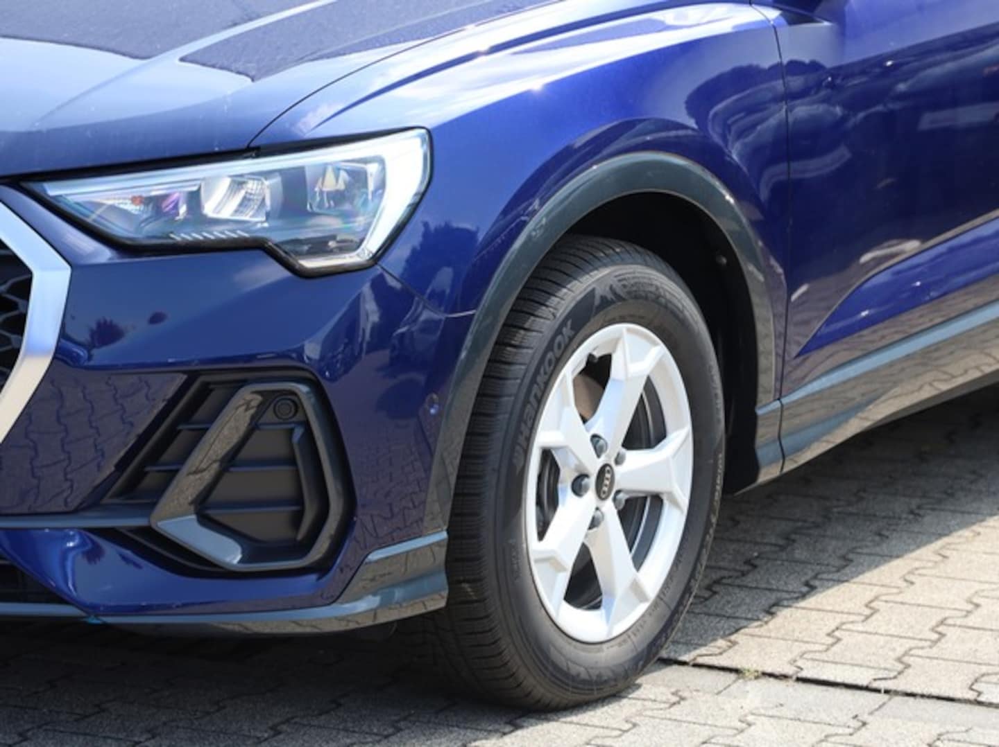 Bild über Audi Q3 Sportback 35 TFSI S tronic - für weitere Informationen kontaktieren Sie den Audi Partner
