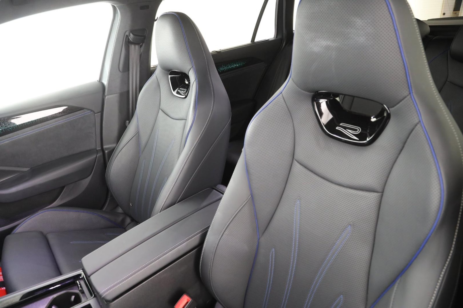 Volkswagen Passat – Bild 12