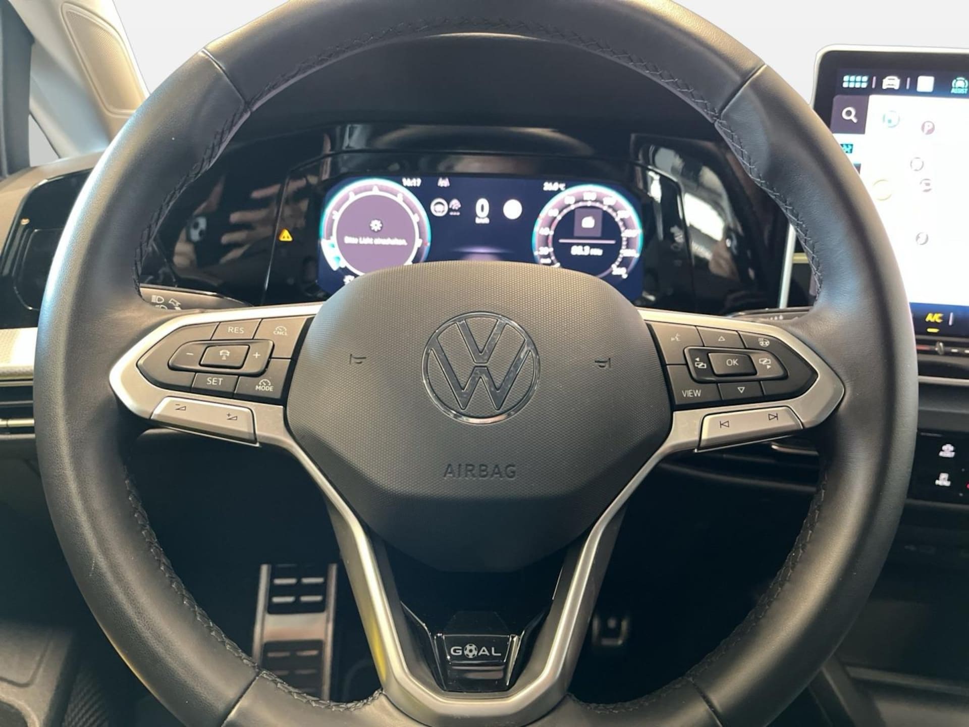 Volkswagen Golf Life