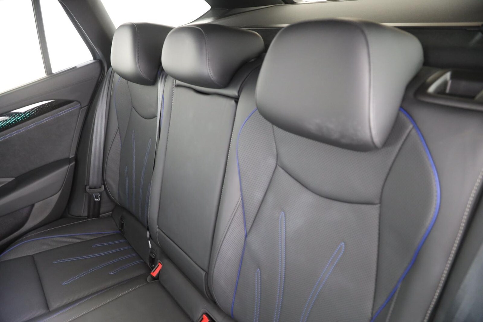 Volkswagen Passat – Bild 13