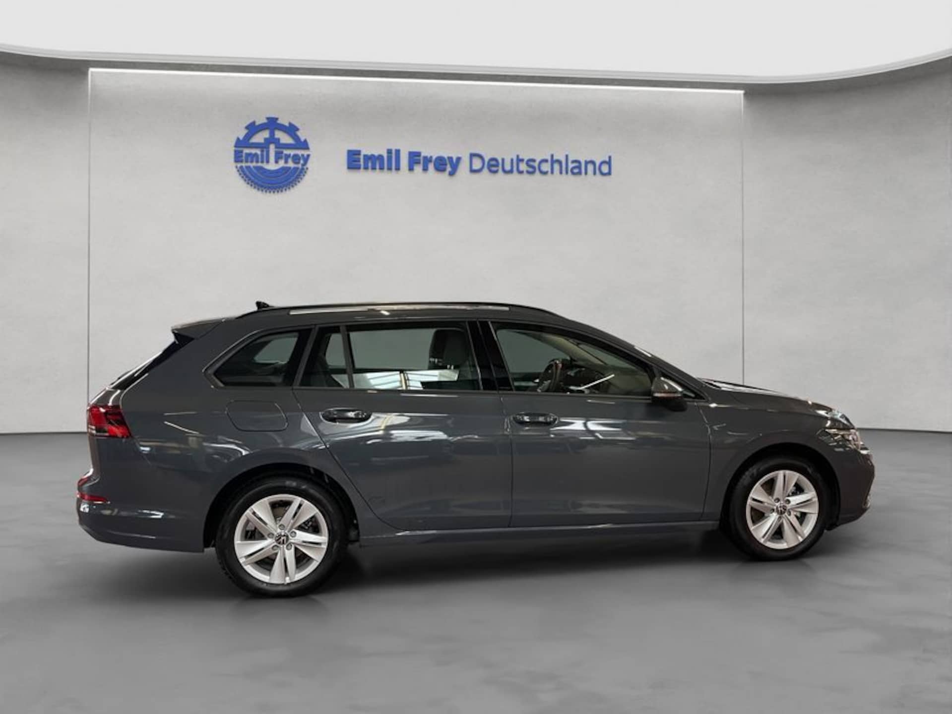 Volkswagen Golf Variant Life