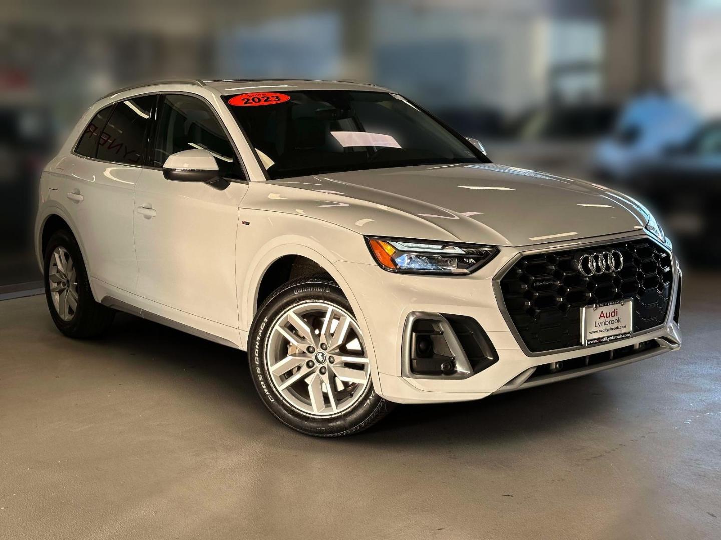 2023 Audi Q5 45 Premium's photo