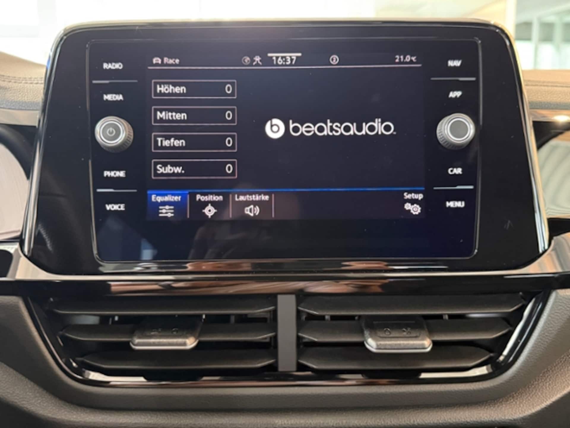 Volkswagen T-Roc R
