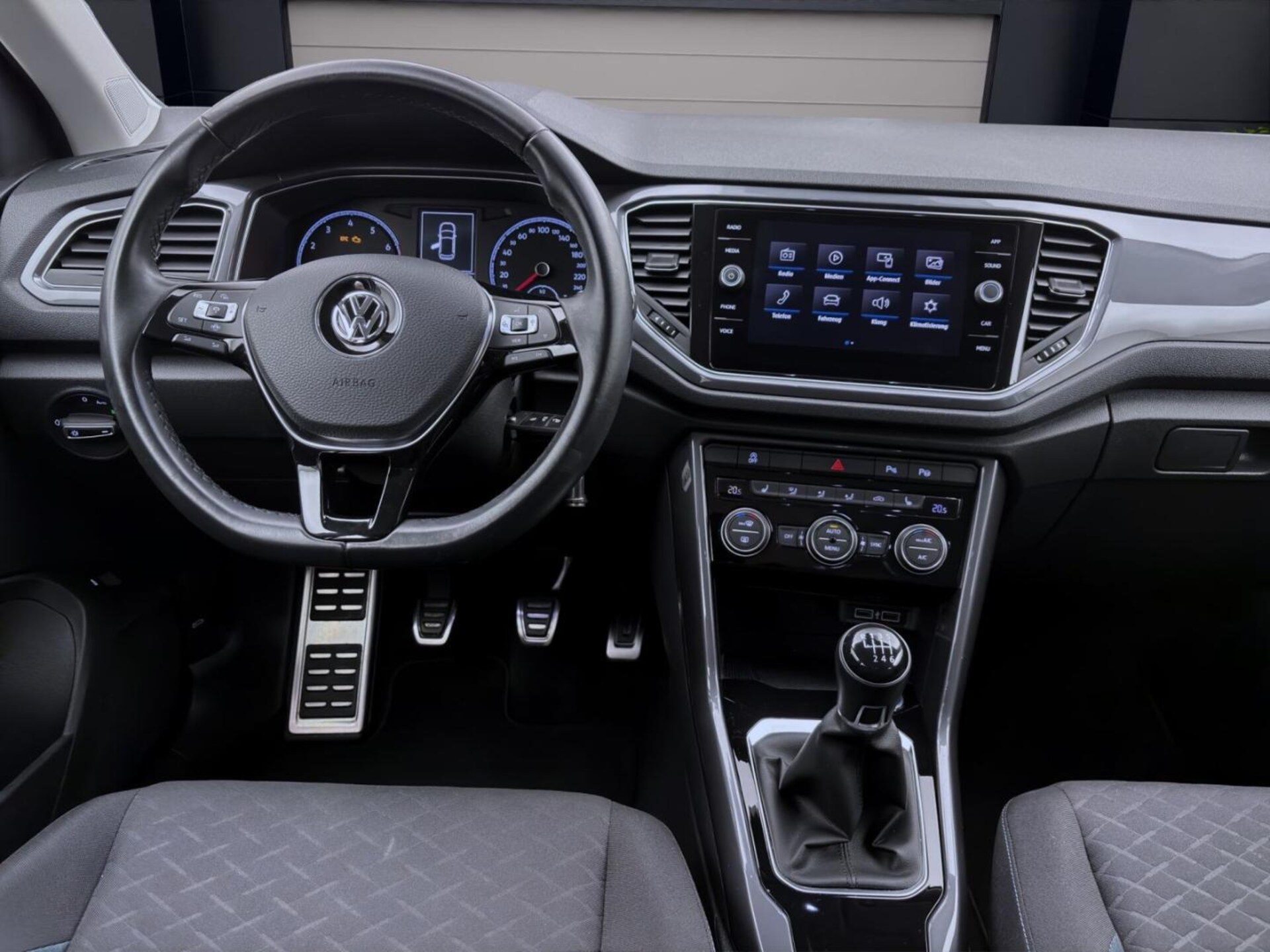Volkswagen T-Roc IQ.DRIVE