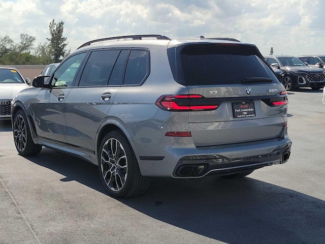 2024 BMW X7