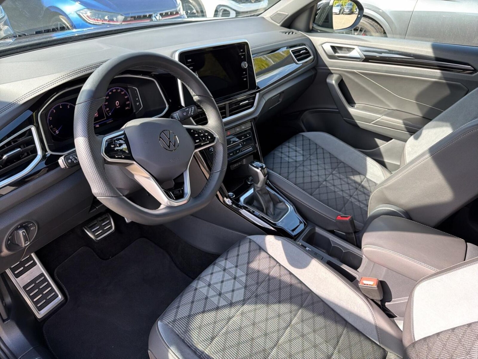 Volkswagen T-Roc – Bild 12