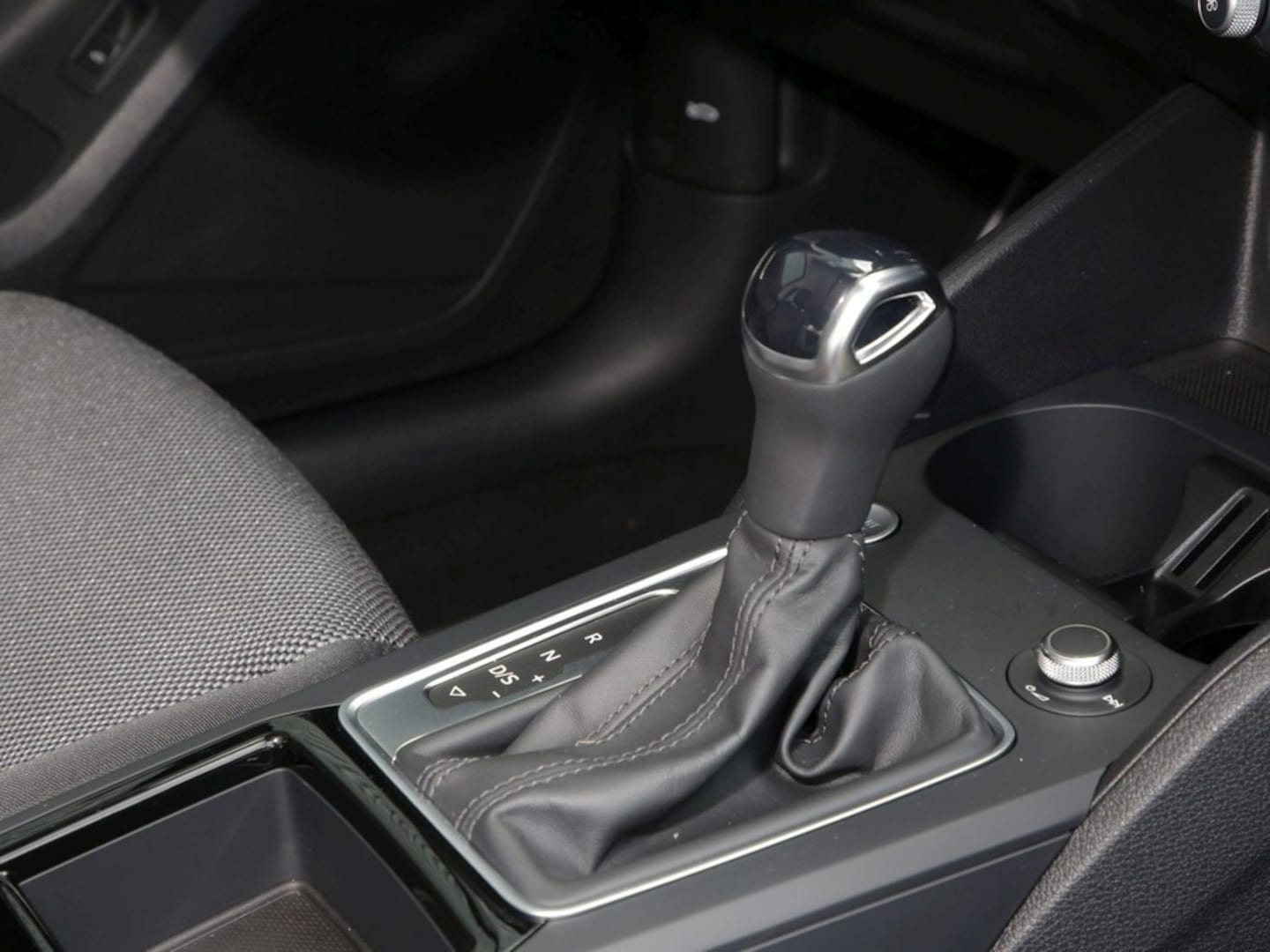 Bild über Audi Q2 S line 35 TFSI S tronic - für weitere Informationen kontaktieren Sie den Audi Partner