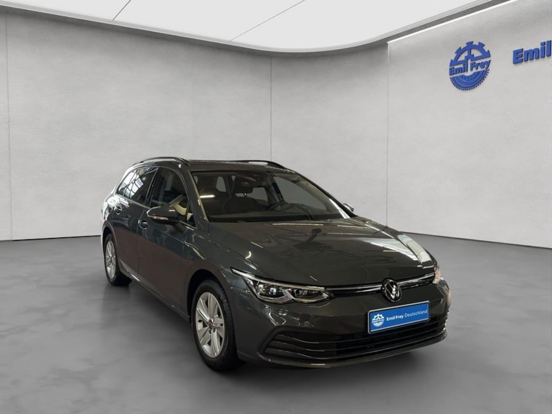 Volkswagen Golf Variant Life