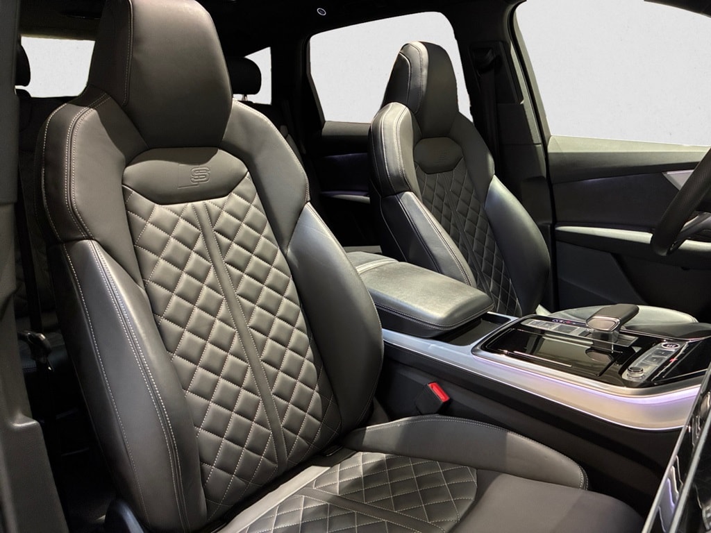Bild som visar Audi Q7 SUV Q7 SUV 50 TDI quattro S line 286 hk tiptronic - för mer information kontakta din Audi Partner