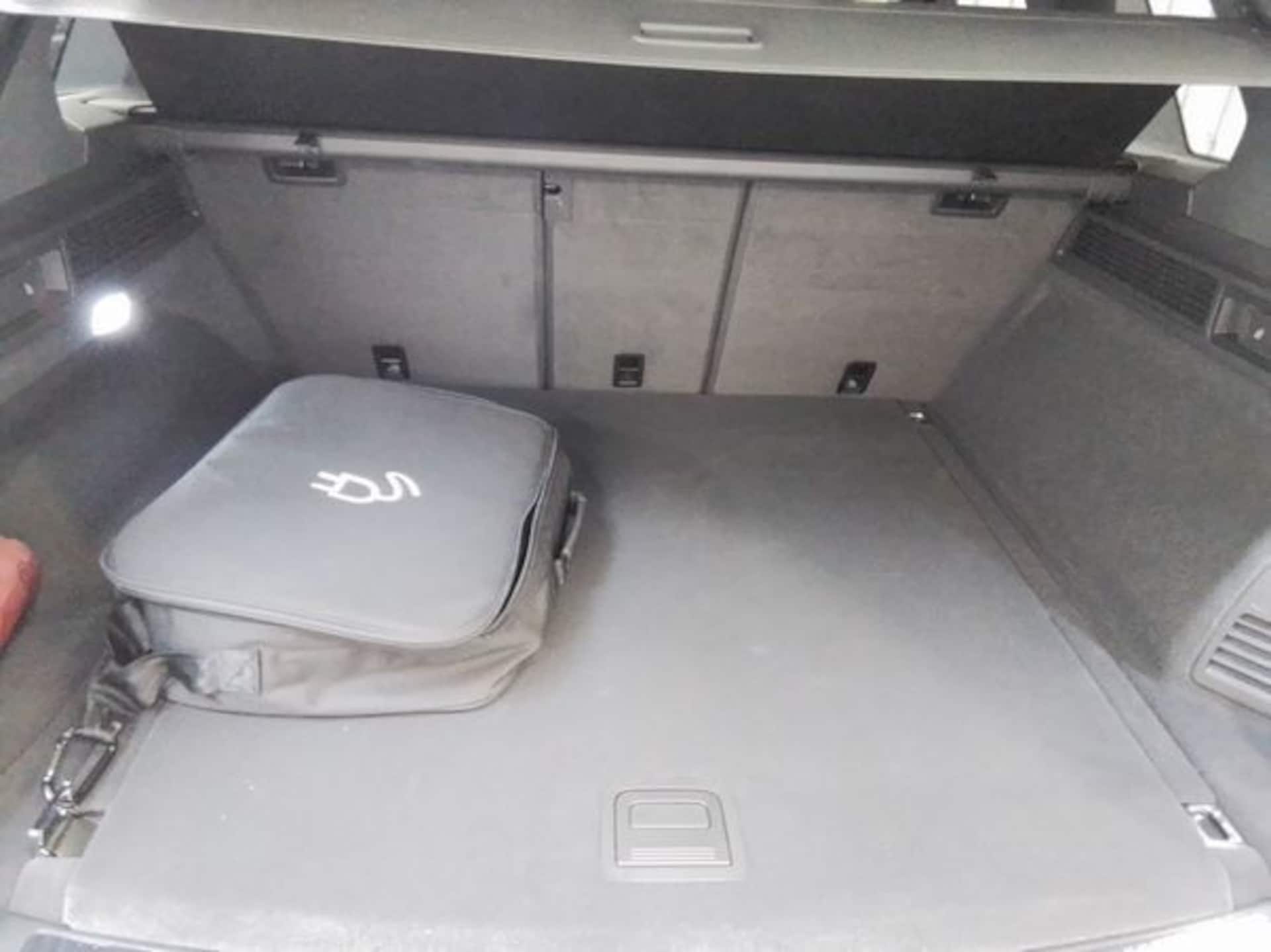 Volkswagen Touareg R