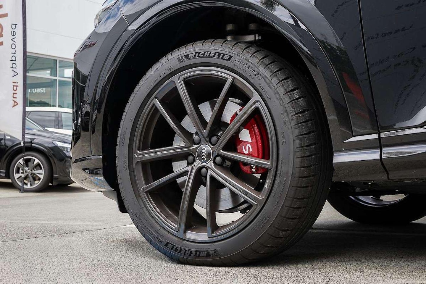 Image about Audi SQ5 SUV TFSI 270 kW edition one
