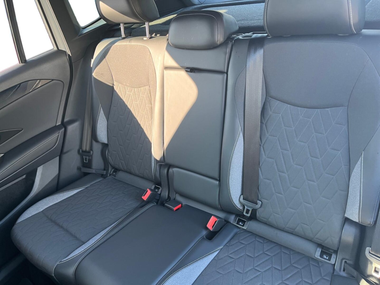 Volkswagen Tiguan – Bild 12