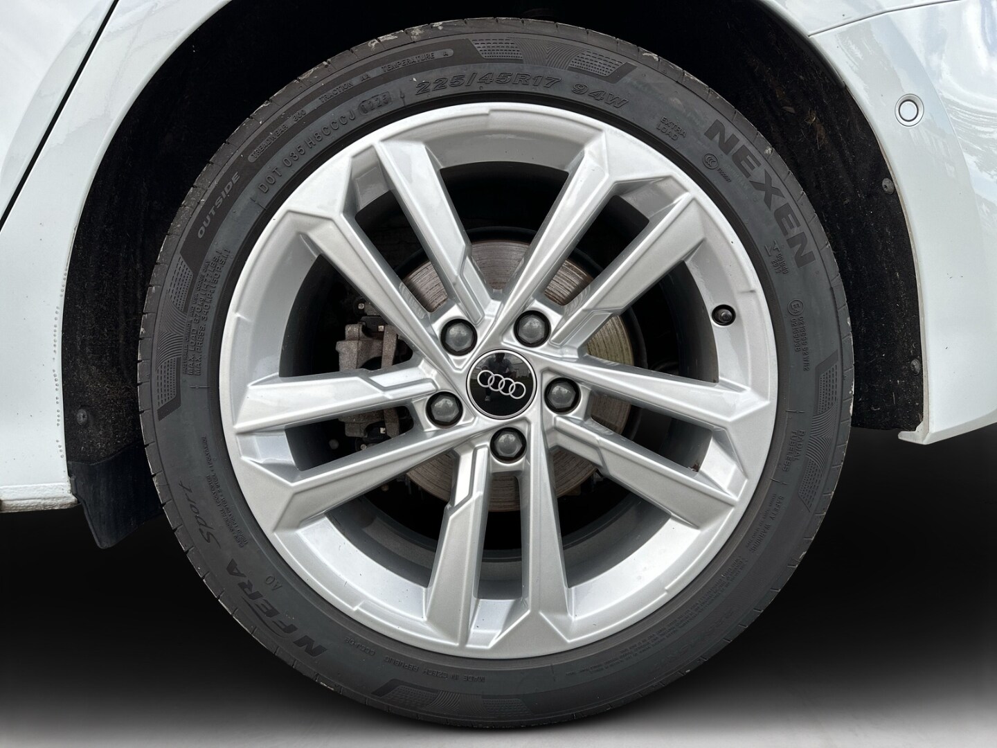 Bild über Audi A3 Sportback S line 35 TFSI S tronic - für weitere Informationen kontaktieren Sie den Audi Partner