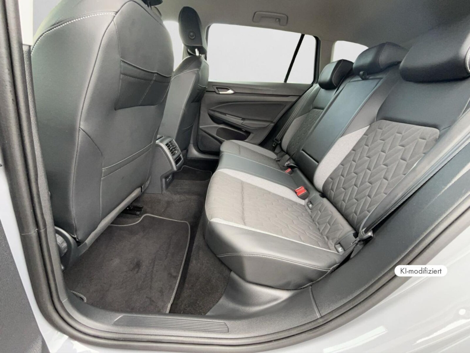 Volkswagen Golf Variant – Bild 14