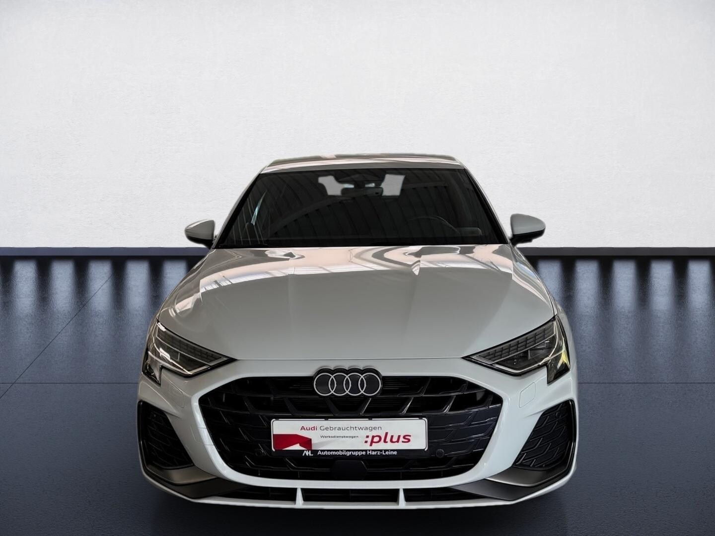 Bild über Audi A3 Sportback TFSI 110 kW S tronic - für weitere Informationen kontaktieren Sie den Audi Partner