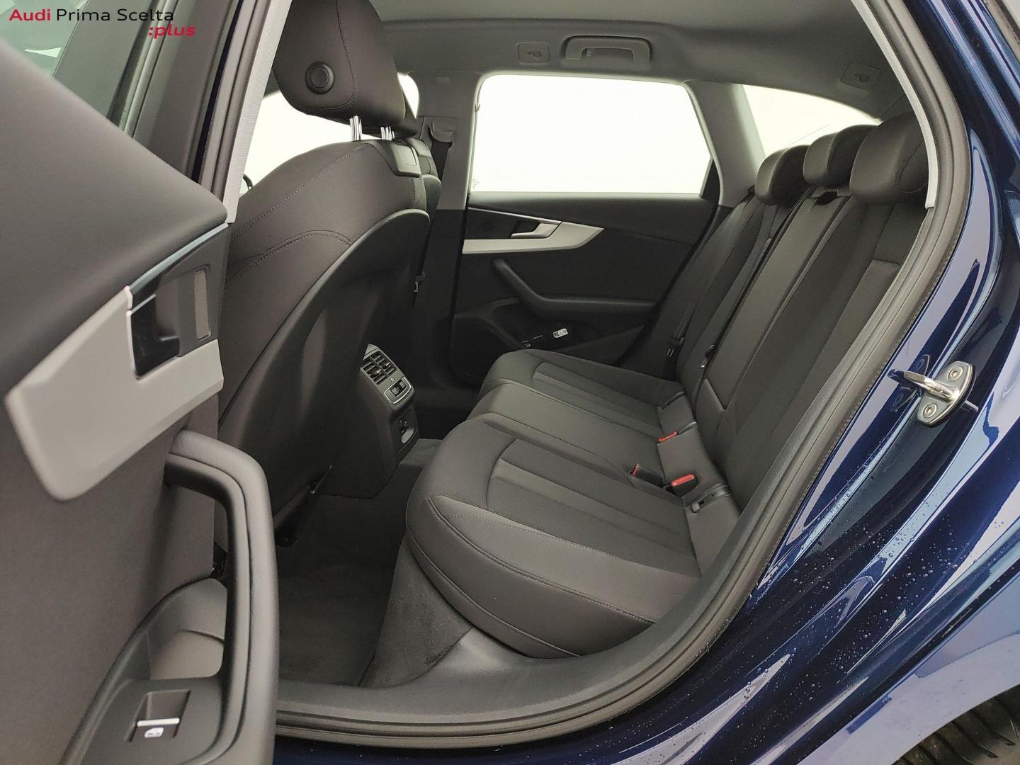 Immagine di Audi A4 Avant S line edition 35 TDI 120 kW (163 CV) S tronic - Vista: for more details contact your dealer