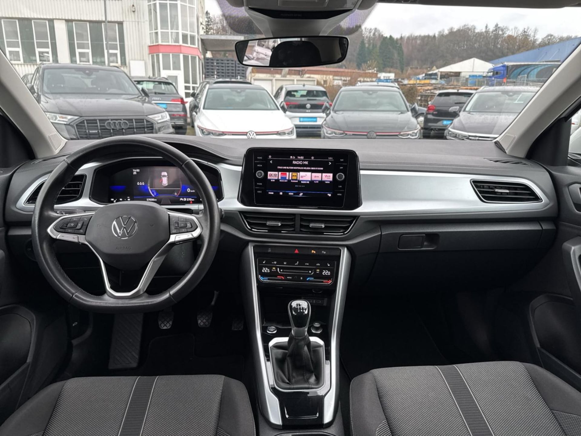 Volkswagen T-Roc Life