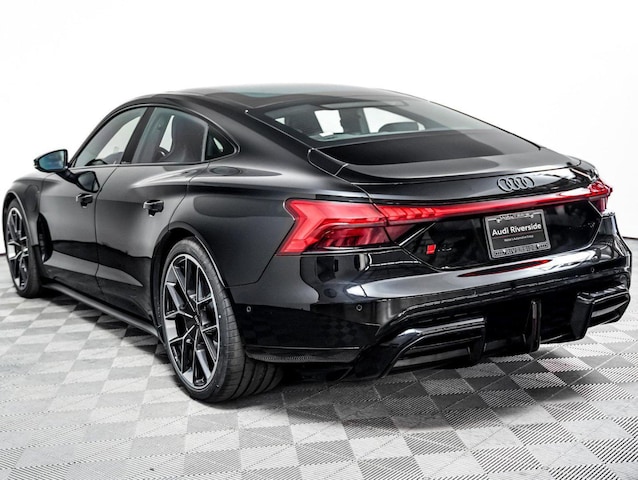 2026 Audi RS e-tron GT performance