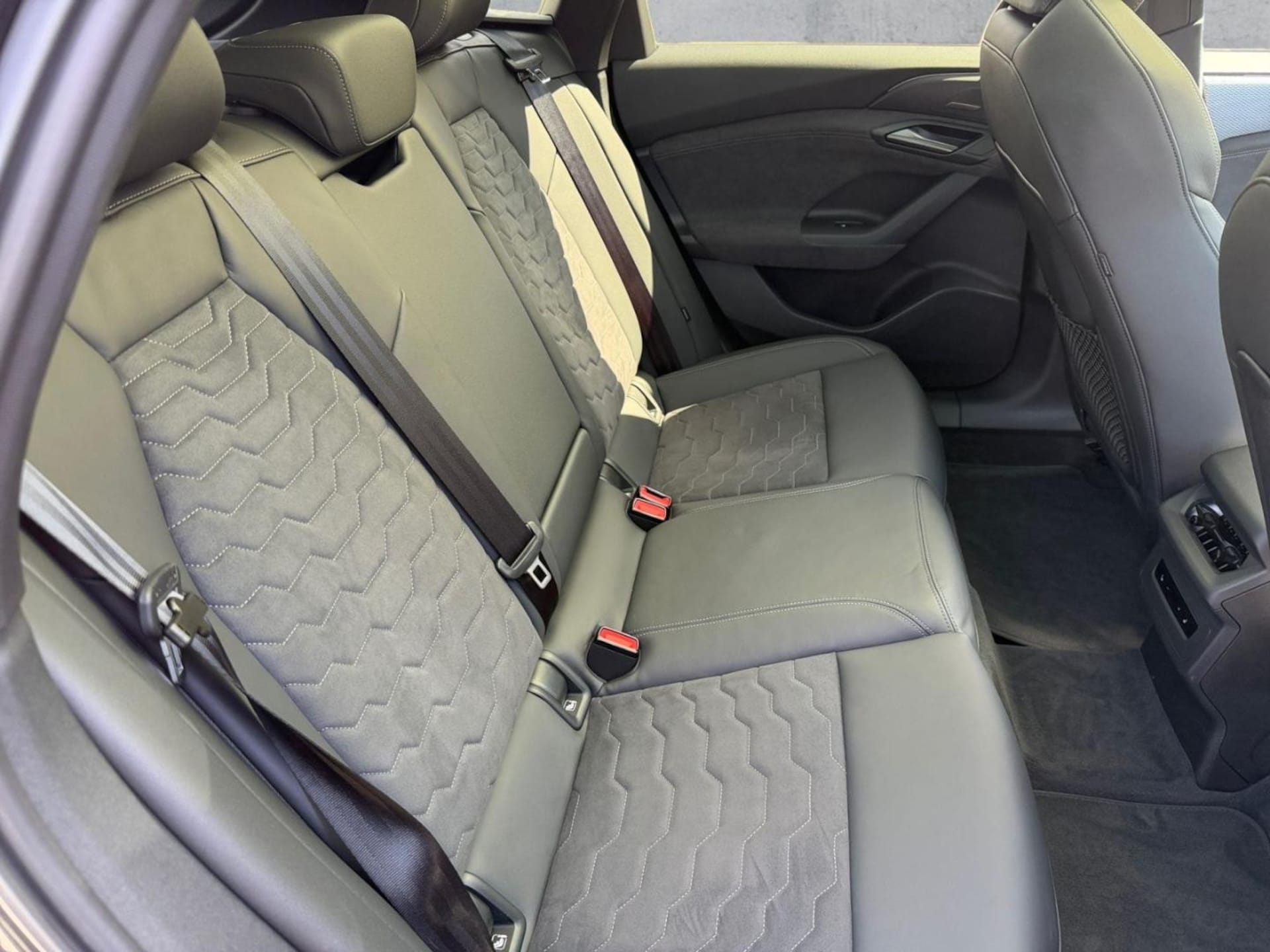 Audi A6 Sportback e-tron edition one