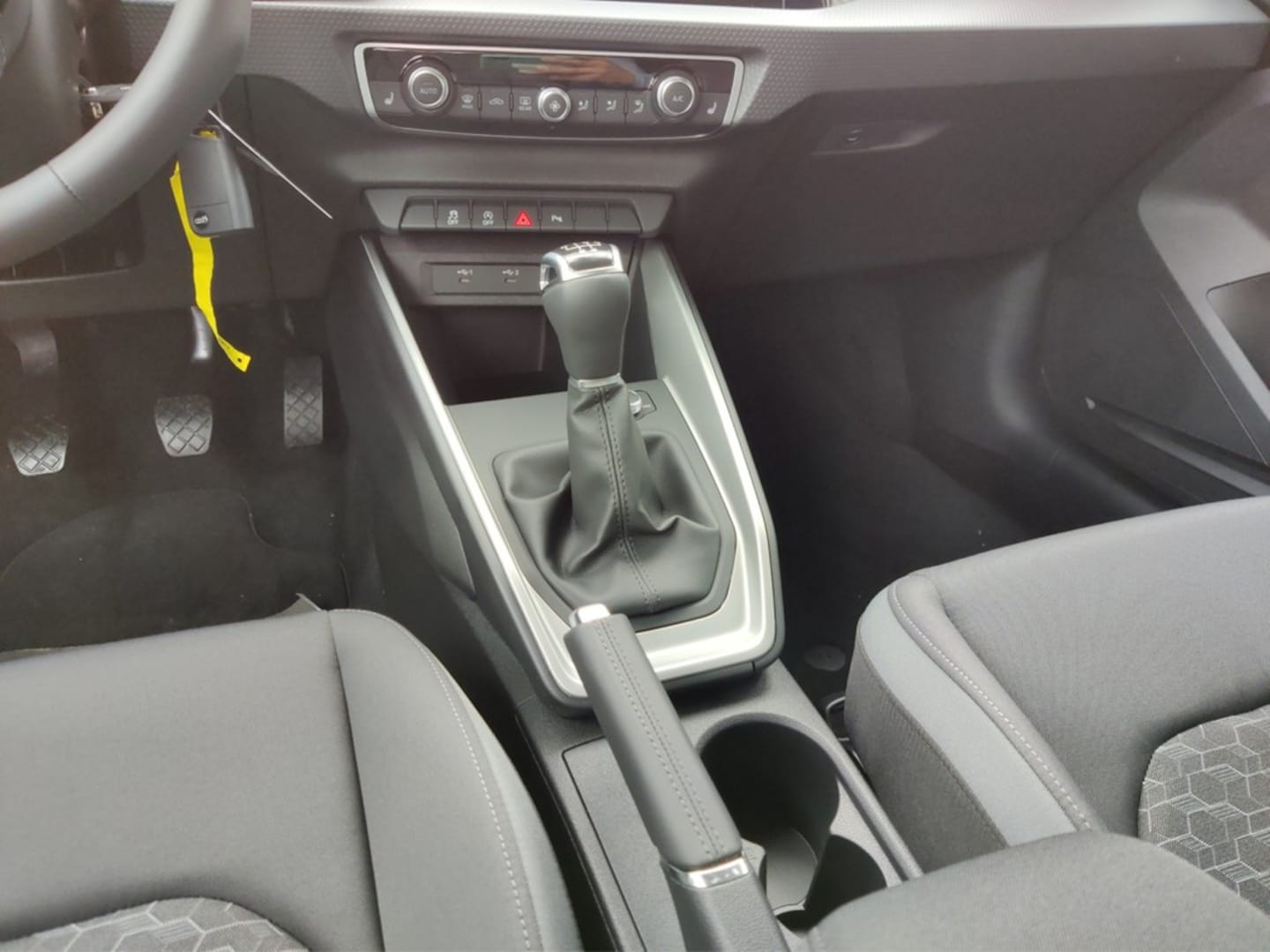 Bild über Audi A1 Sportback advanced 25 TFSI Schaltgetriebe - für weitere Informationen kontaktieren Sie den Audi Partner