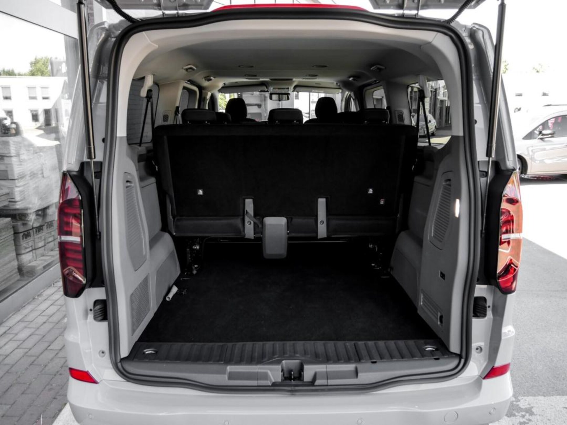 Volkswagen Caravelle langer Radstand Life