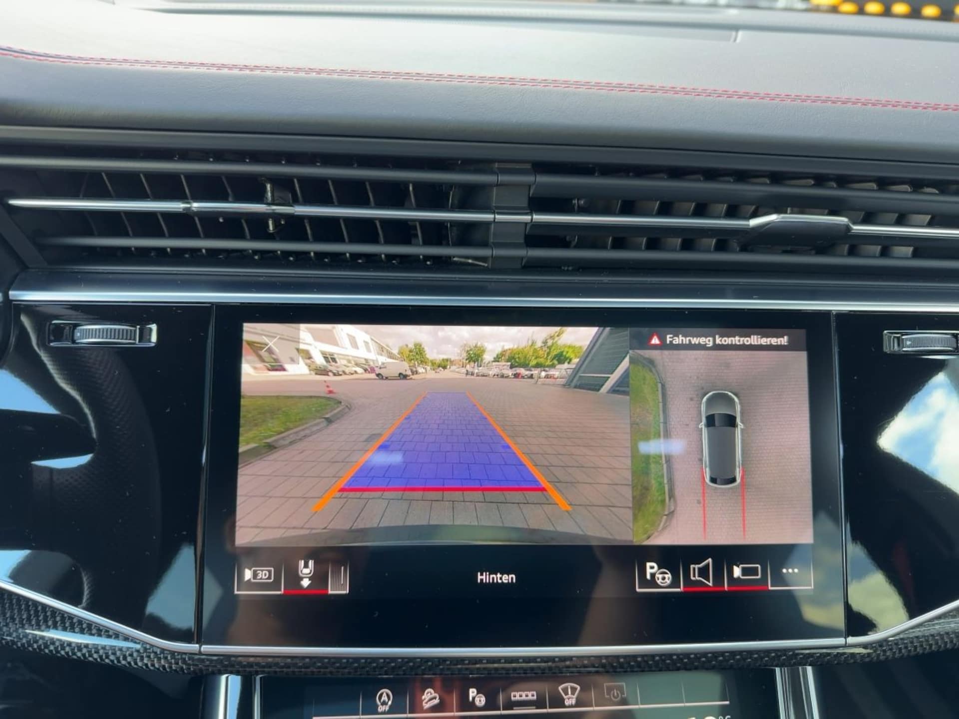 Audi SQ8 SUV