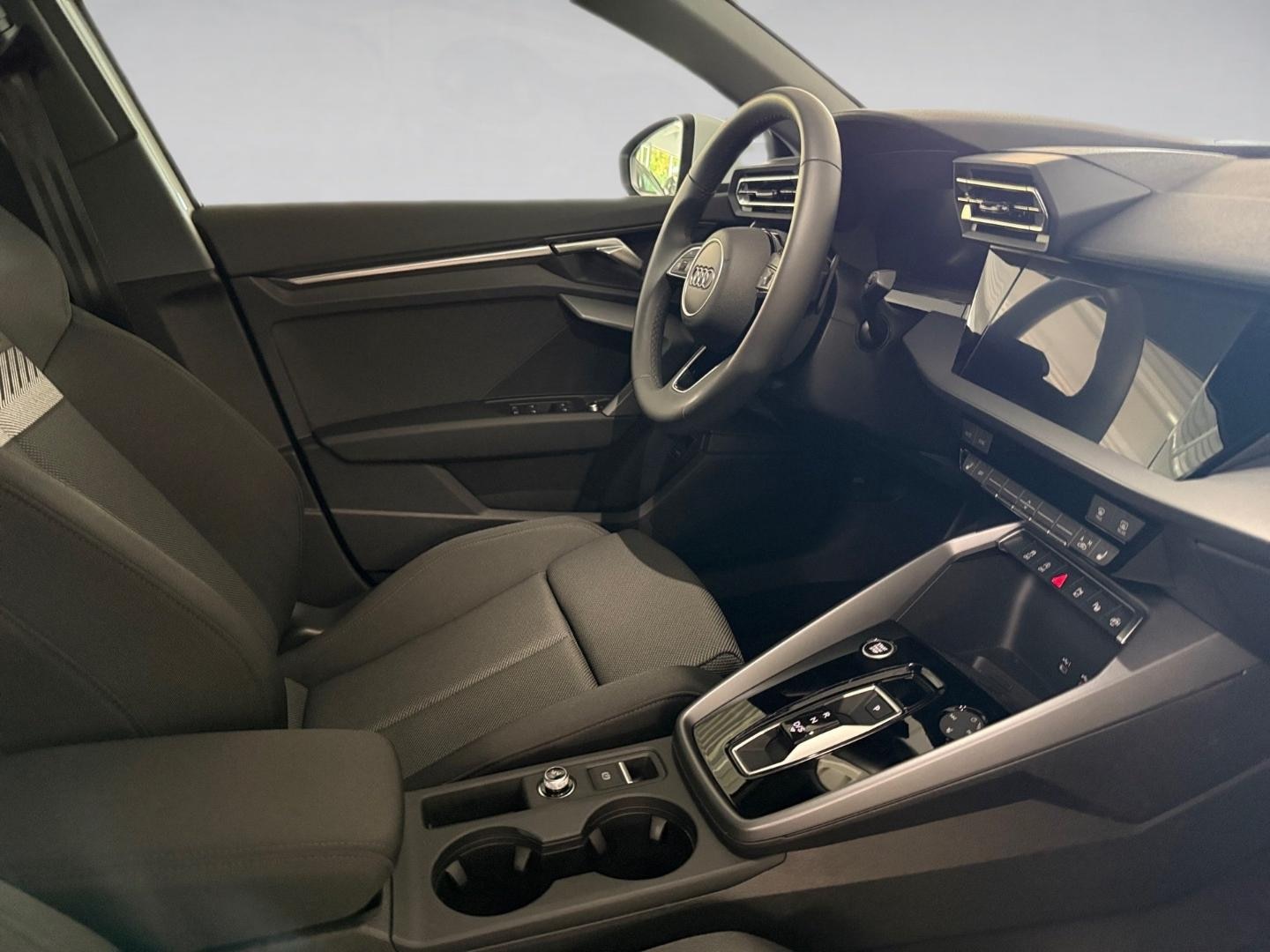 Bild über Audi A3 Sportback TFSI 110 kW S tronic - für weitere Informationen kontaktieren Sie den Audi Partner