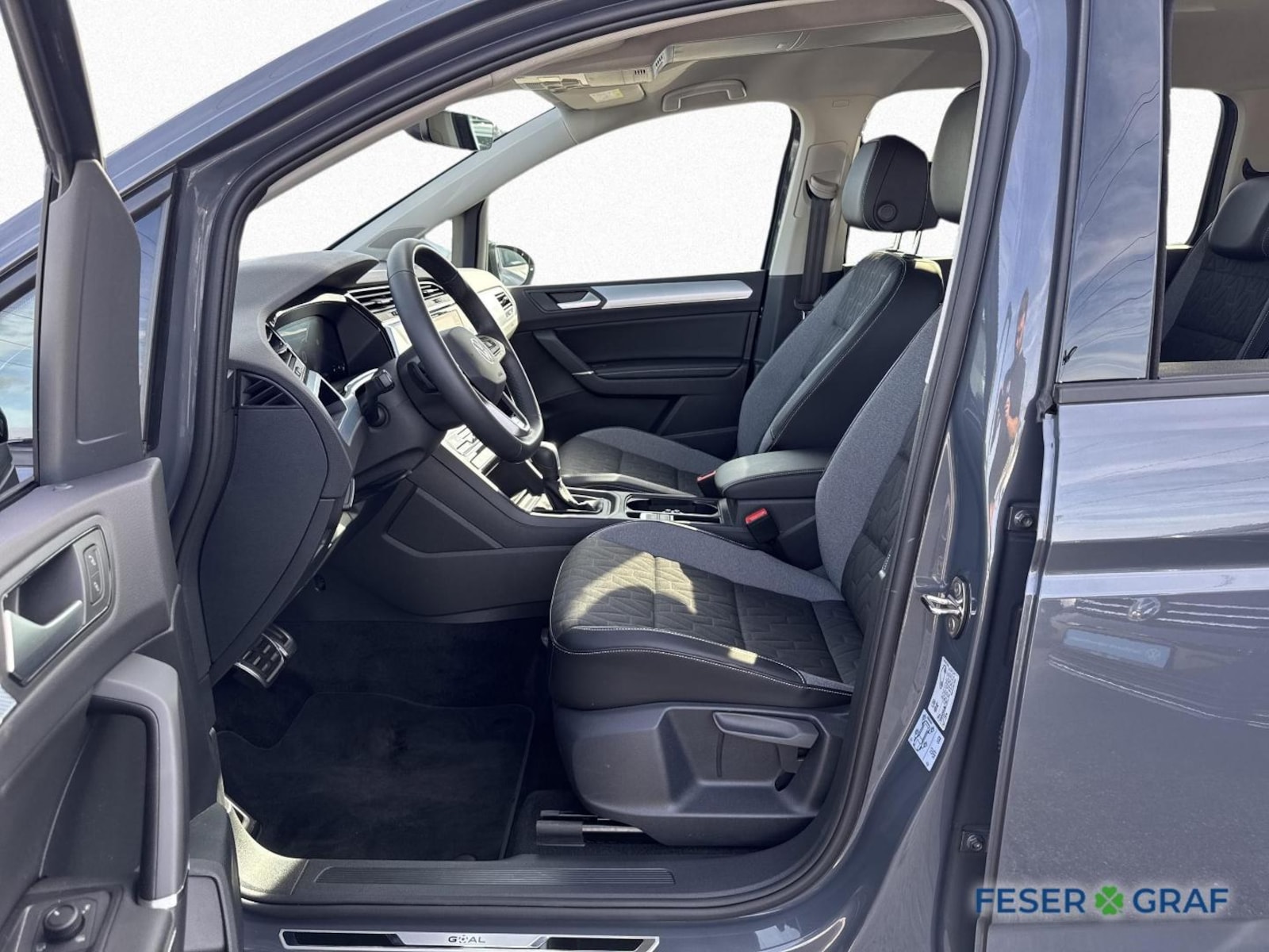 Volkswagen Touran – Bild 11