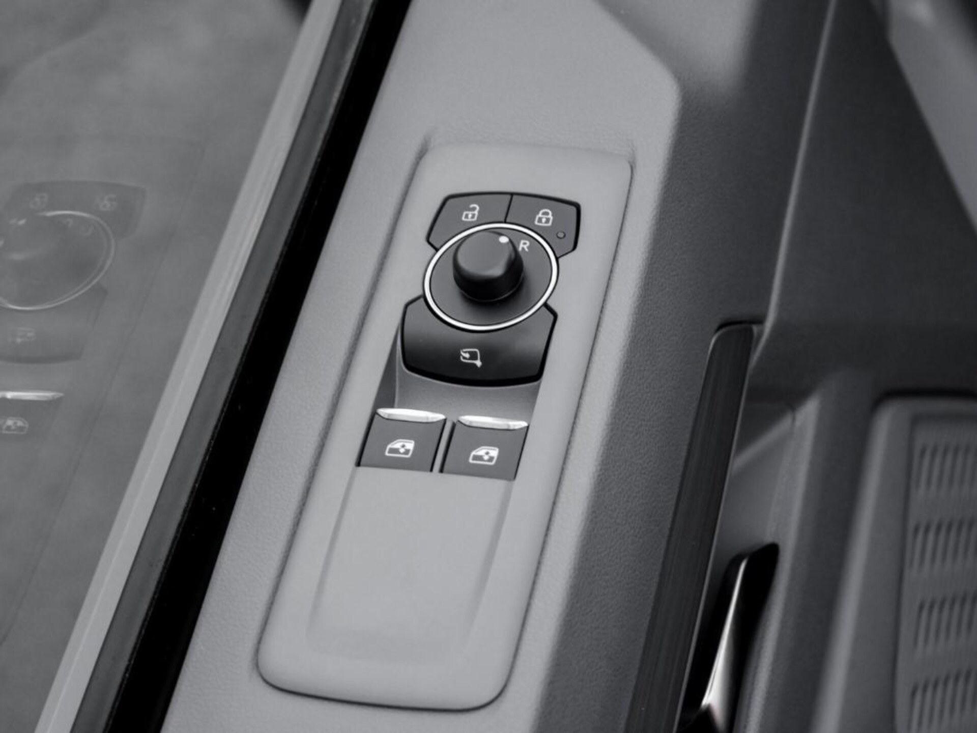 Volkswagen Caravelle langer Radstand Life