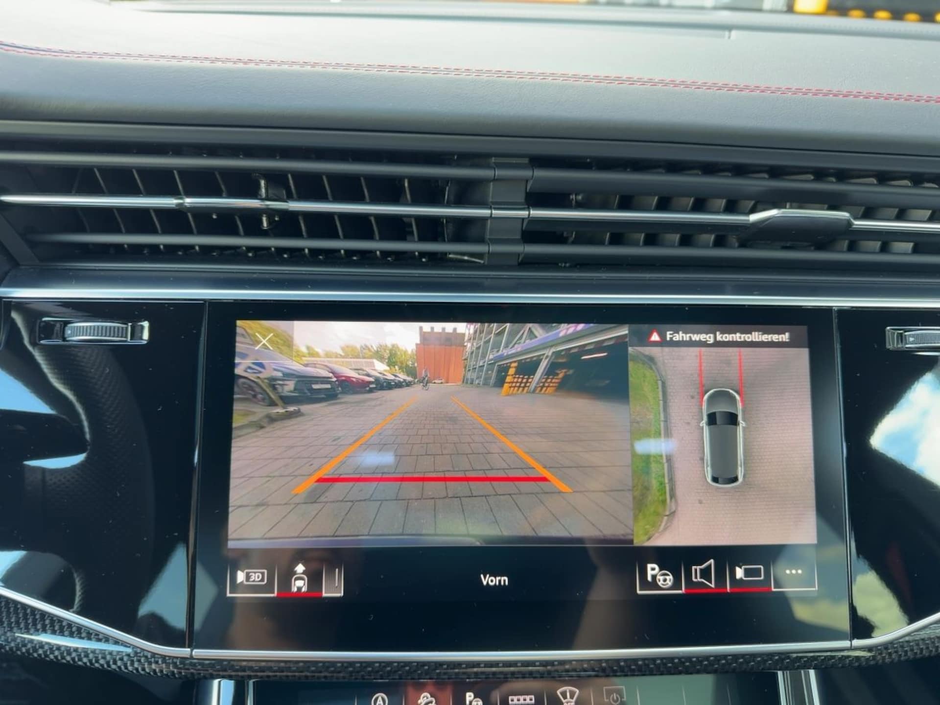 Audi SQ8 SUV