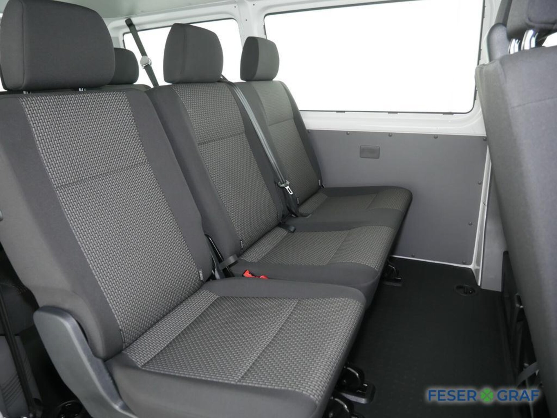 Volkswagen T6.1 Transporter Kombi kurzer Radstand